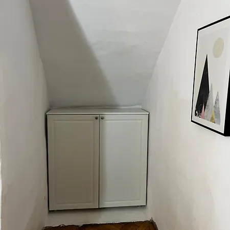 Apartmán 49 *